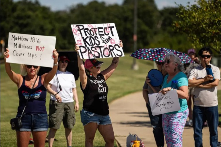 people-gather-outside-gateway-church-124791313-768x511